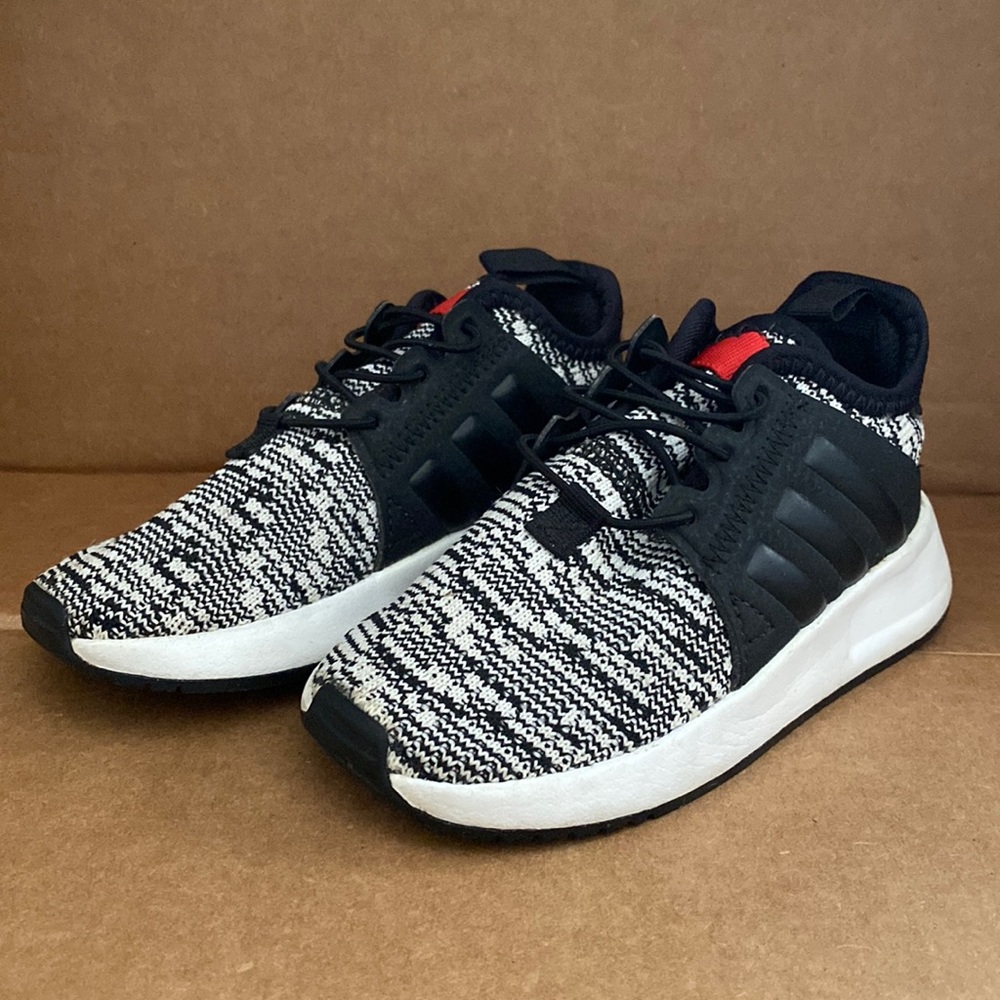 Adidas toddler shoes. Size 7. Gently worn.